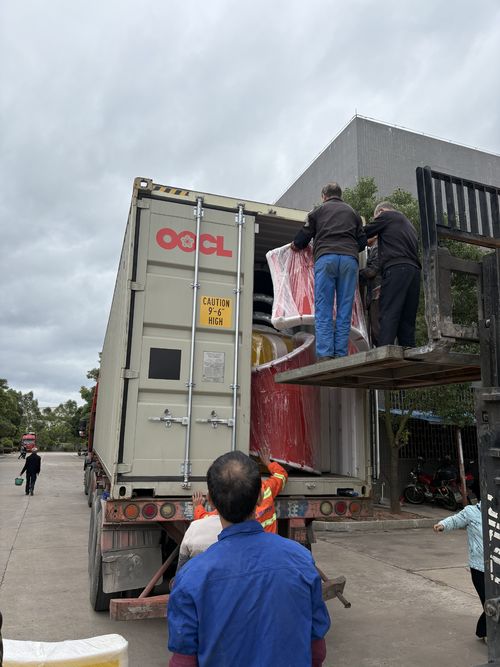 kasus perusahaan terbaru tentang Perosotan air siap untuk dikirim