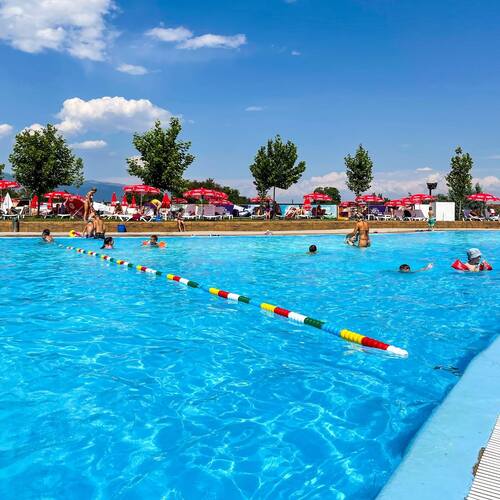 kasus perusahaan terbaru tentang Aqua Park Pejë — Taman Air 40.000m² di Kosovo | Vison Waterparks