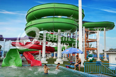 Hijau Big Komersial Renang Water Slides Untuk Theme Park / Backyard Water Slides Anak