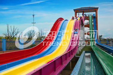 Fiberglass Seluncuran air untuk Dewasa Water Sport Liburan Air Resort / disesuaikan