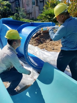 Slide air serat kaca spiral tipe multi lane disesuaikan