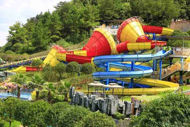 Huge Fiberglass Water Slides Lembah Tantrum Untuk Remaja / Peralatan Water Park