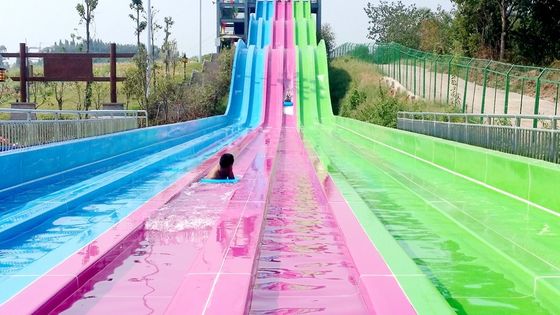 Colorful Racing Water Park Rides, Holiday Resorts Dengan Taman Air Untuk Keluarga