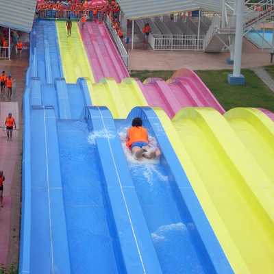 FRP Fiberglass Custom Water Slides untuk peralatan taman hiburan / dewasa