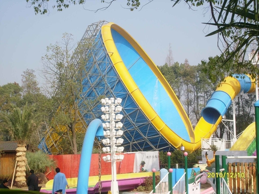 Dewasa disesuaikan Fiberglass Water Park Tornado Slide 14.6m Tinggi untuk Water Park