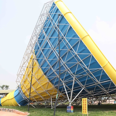 Colorful Luar Fiberglass Dewasa Water Slide 14.6m Ketinggian Platform Di Taman Bertema