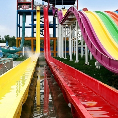 Theme Park Fiberglass Water Slide, Plastik Kustom Gabungan Air rakit Slides untuk Water Park