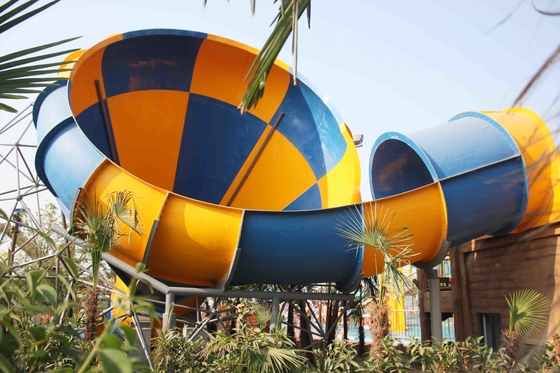 Comercial Indoor Air Putar Slide Kecil / Water Park naik 100m3 / Hr Air Minum