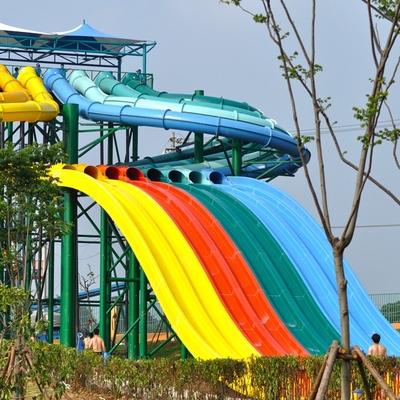 Menarik Kupu-kupu Balap Fiberglass Water Slides Galvanized Carbon Steel Frame Untuk Aqua Park