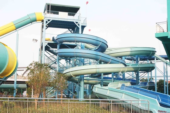 Populer Kustom Water Slides Ganda Lintasan Buka Tutup Style FRP tubuh untuk Anak