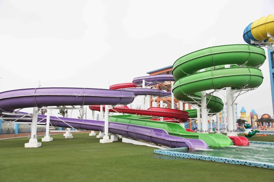 Luar ruangan Kustom Water Slides Spiral Water Slide Untuk Dewasa Dan Anak