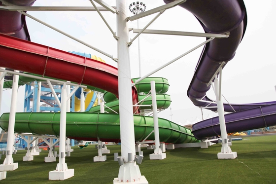 Fastener Stainless Steel FRP Spiral Water Slides Untuk Taman Air Luar Angkasa Raksasa