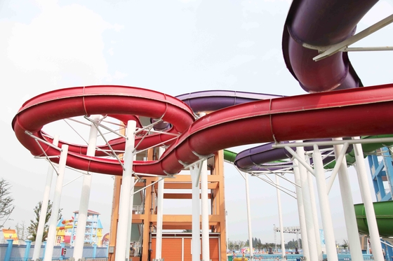 Hot Sale Kustom Spiral Water Slides Untuk Aqua Water Park di Cina