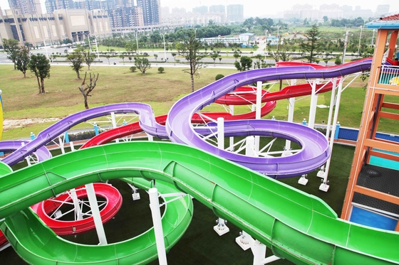 Menarik Waterpark Peralatan / Fiberglass Water Slides Dengan 304 Stainless Steel Screw