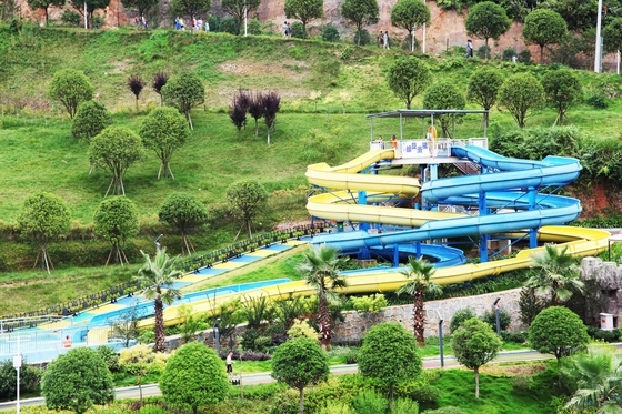 Disesuaikan Spiral Fiberglass Air Slide Games Untuk Resorts Or Hotel