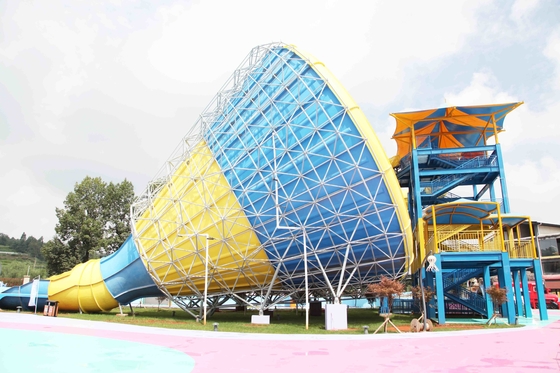 Kuat Besar Tornado Fiberglass Water Slides SGS Sertifikat CE untuk Water Park