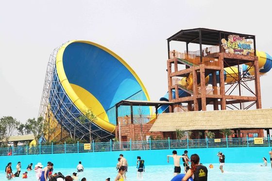 Slides Water Fiberglass menarik besar untuk 4 orang / waktu