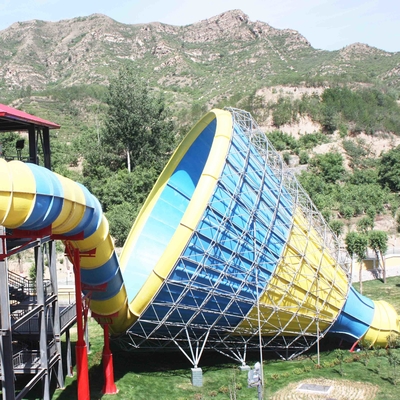 Tornado besar Kustom Water Slides Untuk Keluarga Kuda, 18.6m Lebar