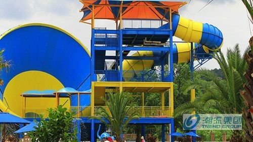 Big Tornado Fiberglass Renang Slides, tinggi capicity Keluarga Air Slide Game