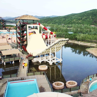 Ayunan gelombang Slide Fiberglass Renang Slides Amusement Park Equipment 11m Tinggi