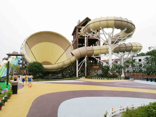 Tornado Fiberglass Commercial Keluarga Air Slide Untuk Water Park, 42 ​​* ruang 70m Lantai