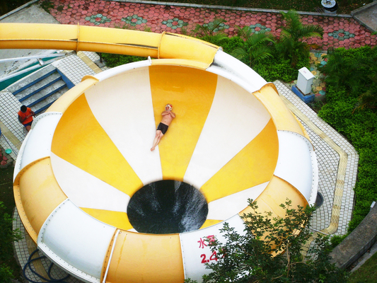 Slide komersial Fiberglass Cloth terbuka Water Slide Plastik 20 * Ruang 17m Lantai