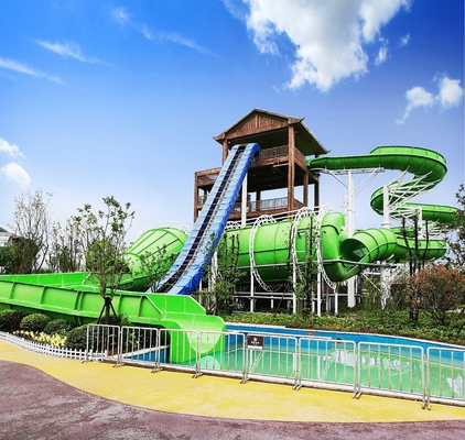 Disesuaikan luar Air Hiburan Galvanized Carbon Steel Untuk Dewasa / Gaya Baru Air Slide
