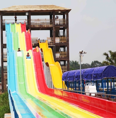 Oragne terbuka Water Slide umum Aqua Park Fasilitas Dengan Raft Slide