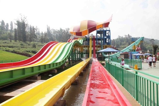 Taman Air Umum Custom Rainbow Water Slides Slide Air Dewasa Dewasa Berkecepatan Tinggi