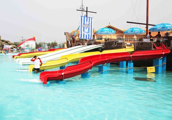 Disesuaikan Anak Water Slide Amusement Park Game Dengan Dukungan baja galvanis
