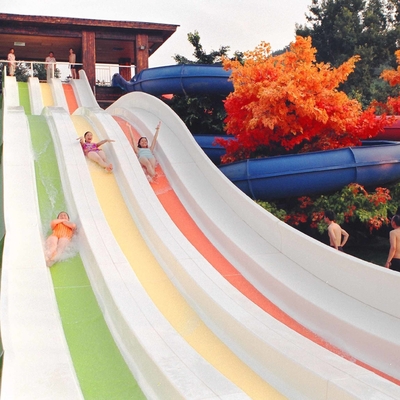 Dewasa Air Plastik Fiberglass Water Slide 120 m³ / h untuk Taman Water Adventure