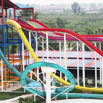 Disesuaikan Aqua Park Fiberglass Water Slides, Platform Tinggi 16m Untuk Dewasa