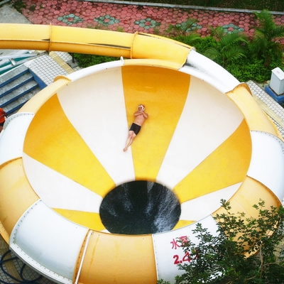 Customized Exciting Aqua Park Slides Water Fiberglass / Body Slide untuk Fun Air