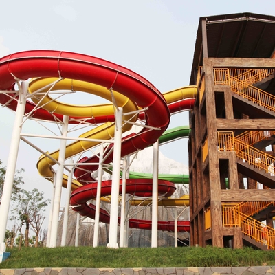 Baja karbon galvanis Custom Water Slides Untuk Taman Air Luar Angkasa Raksasa
