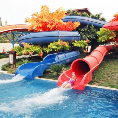Komersial Playground Equipment Buka Tutup Body Style Slides Untuk Anak-Anak