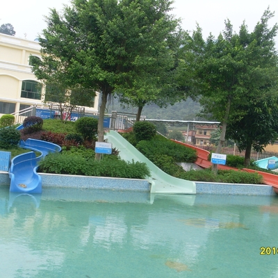2m Tinggi Fiberglass Kids&#39; Water Slides, Gunung Slide Untuk Anak, Orang Tua-anak Water Park