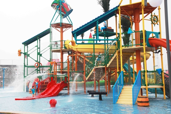 Mengambang Air Playground Equipment Tema besar Hotel Outdoor Water Park