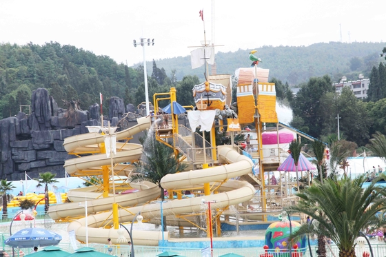 Colorful terbuka Taman Air dengan Fiberglass Water Slides 29 x 27m Ruang