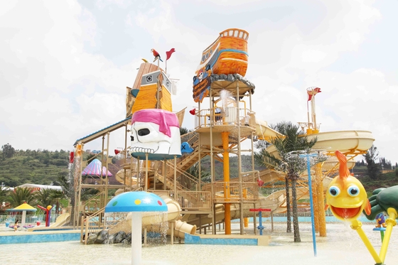 Colorful terbuka Taman Air dengan Fiberglass Water Slides 29 x 27m Ruang
