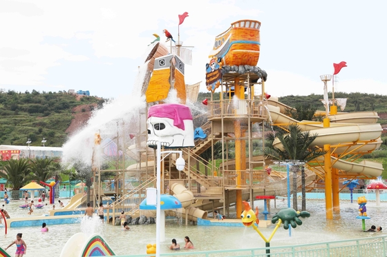 Menarik taman air keluarga di waterhouse giantic dengan gaya seluncuran air slide / Fiberglass yang berbeda
