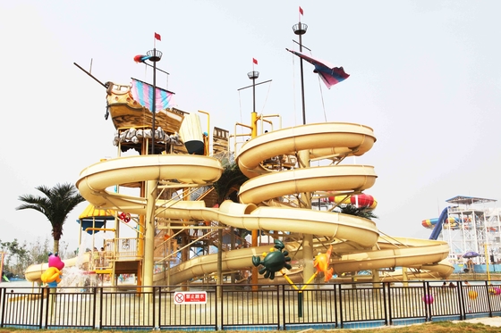 Menarik taman air keluarga di waterhouse giantic dengan gaya seluncuran air slide / Fiberglass yang berbeda