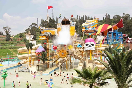 Mengambang Water House Large Aqua Playground Theme Hotel terbuka Water Park Fiberglass Peralatan