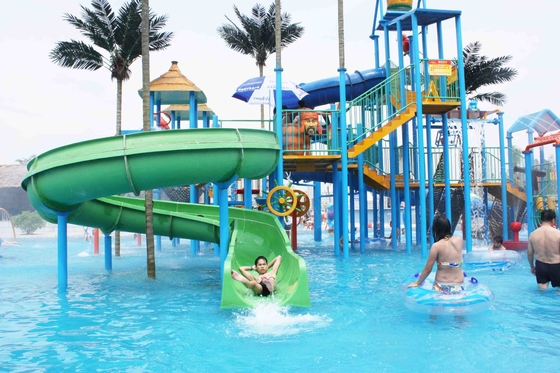 Amusement Park Game dengan Big Fiberglass Aqua Playground Peralatan untuk Water Park