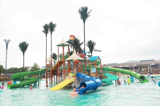 Disesuaikan Childrens Water Park, Fiberglass Water Slide Entertains Lebih dari 400 tamu