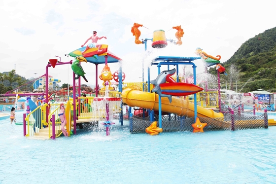 Luar ruangan Komersial Aman Fiberglass Kids&#39; Air Playground Air Rumah Aqua Park