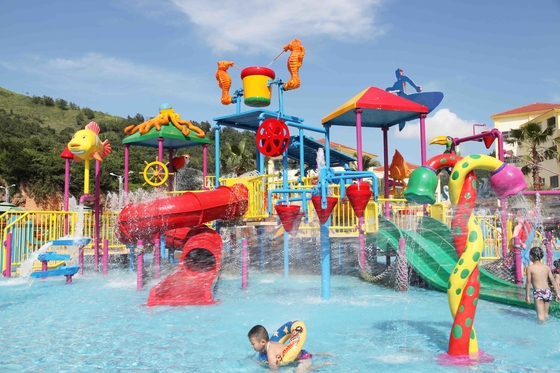 Luar ruangan Komersial Aman Fiberglass Kids&#39; Air Playground Air Rumah Aqua Park