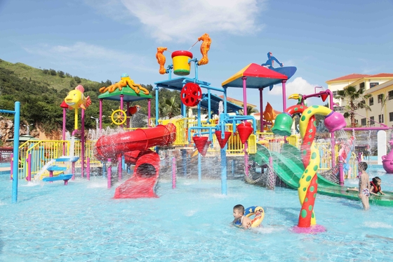 Fiberglass Kids&#39; Air Playground di dalam taman air dengan pompa air / Customized Water Slide