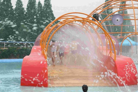 Luar ruangan Taman Crab Maze Fiberglass Peralatan Water Park Besar Aqua Putar