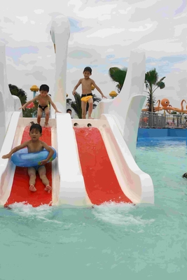Disesuaikan Fiberglass Kecil Air Renang Slides Dirancang Untuk Water Park Game