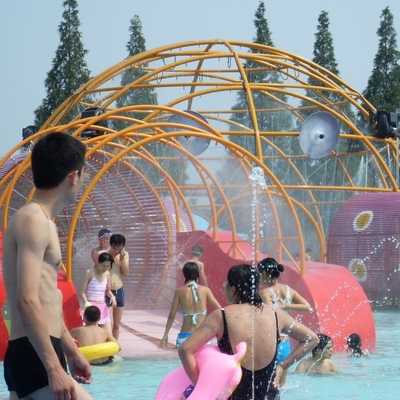 PVC Semprot Taman Struktur Playground Equipment Dengan 0,3 ~ 0,6 m Air Kedalaman